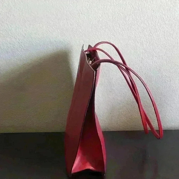 Pelle Studio Red Leather Purse - Picture 5 of 8